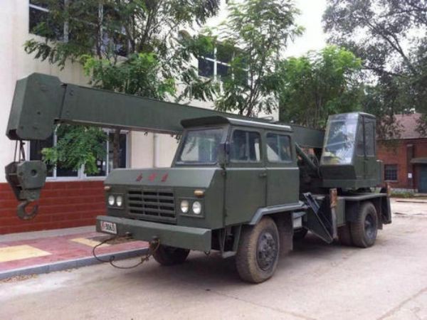 东山县吊车租赁电话_吊车经常维护和保养决定吊车的使用寿命|